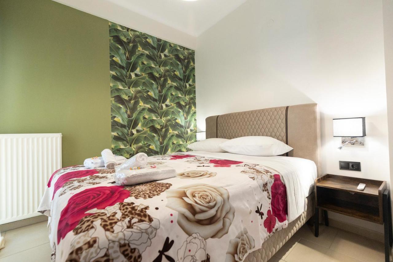 Delmare Kram Vee Apartment *